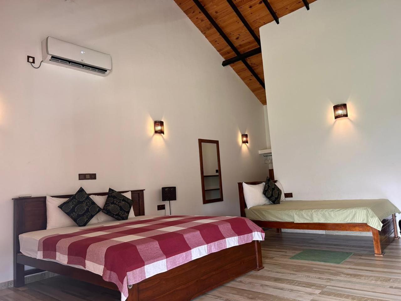Hotel Blu Marine Nilaveli Trincomalee Exterior foto