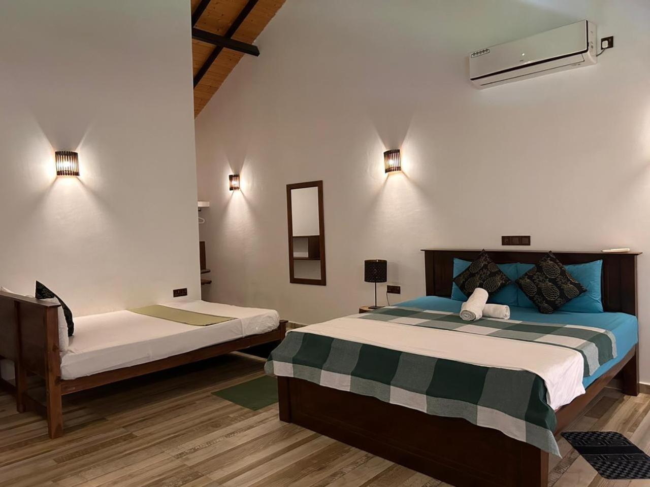 Hotel Blu Marine Nilaveli Trincomalee Exterior foto