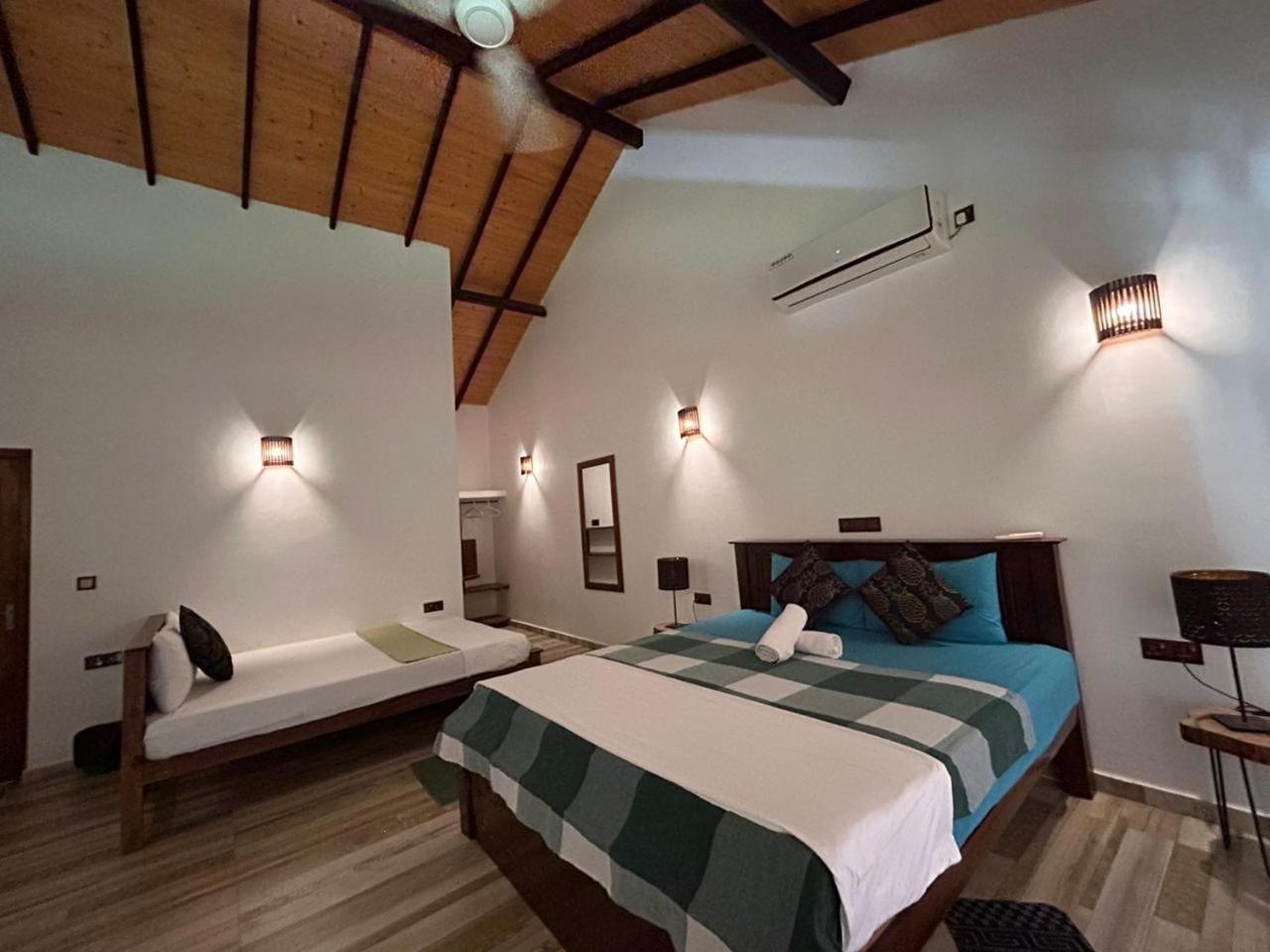 Hotel Blu Marine Nilaveli Trincomalee Exterior foto